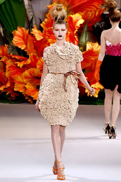 Look 20